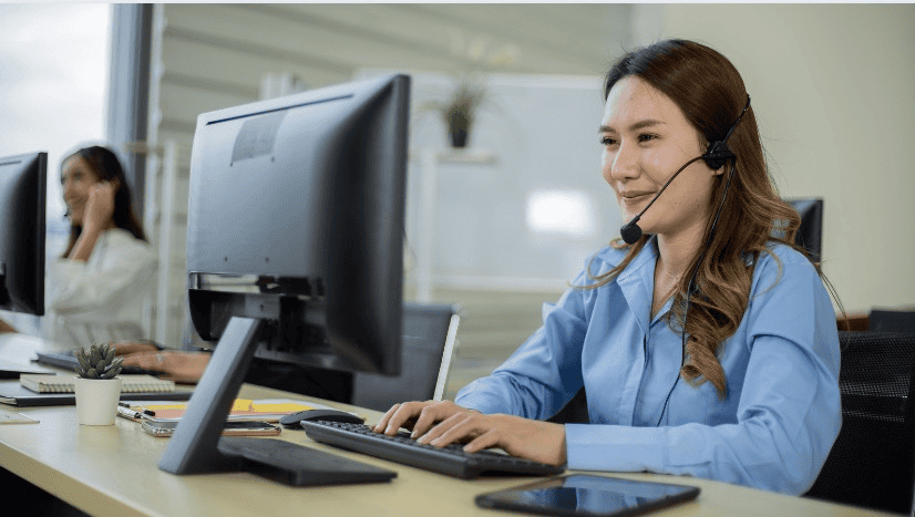 Call Center Strategies for Effective Upselling and Cross-Selling in Travel