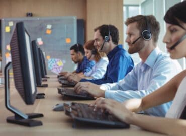 CALL CENTER STRATEGIES FOR MANAGING PEAK BOOKING SEASONS IN THE HOSPITALITY INDUSTRY