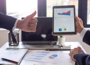 IMPROVING HOTEL BOOKING CONVERSION RATES WITH CALL CENTER ASSISTANCE