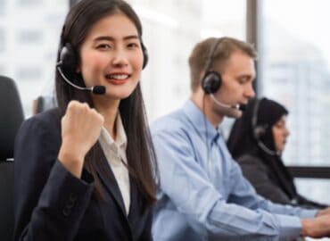OPTIMIZING HOTEL SALES CHANNELS THE IMPACT OF CALL CENTER SUPPORT
