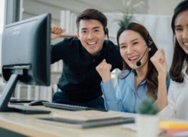 ENHANCING PATIENT EDUCATION AND SUPPORT WITH INBOUND CALL CENTER ASSISTANCE