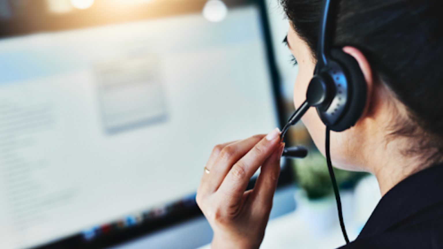 The Role of Call Centers in Managing Patient Inquiries and Concerns