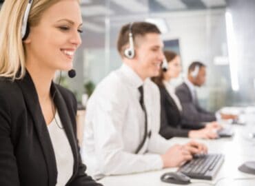 HANDLING CHALLENGING INTERACTIONS IN CALL CENTER CUSTOMER SERVICE